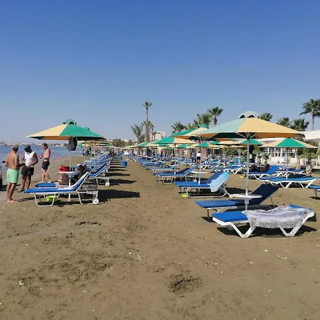 Girasol Beach Apartment 200M From Yanathes Beach *