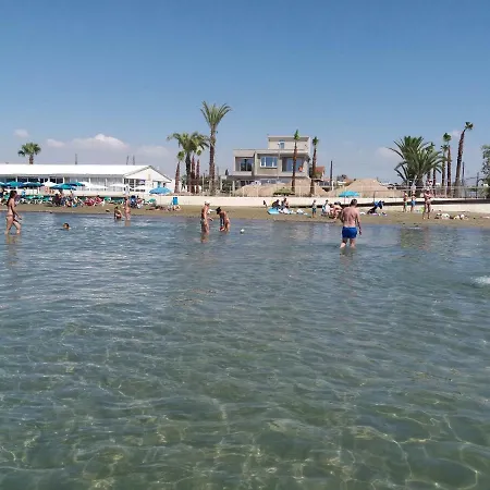 Girasol Beach Apartment 200M From Yanathes Beach *